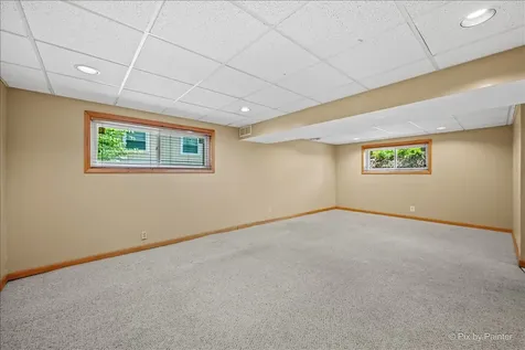 809 Stowell Avenue Streamwood IL 60107