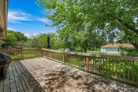 809 Stowell Avenue Streamwood IL 60107