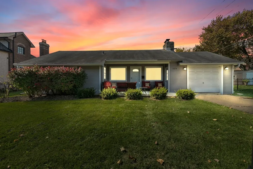 223 South West Street Naperville IL 60540