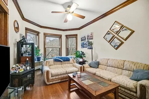 1336 West Cornelia Avenue Chicago IL 60657