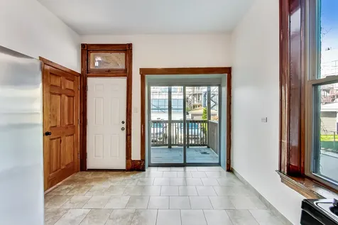 1138 West Addison Street Chicago IL 60613
