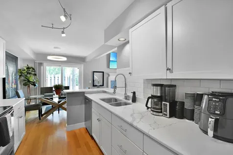 1234 North Knollwood Drive Palatine IL 60067