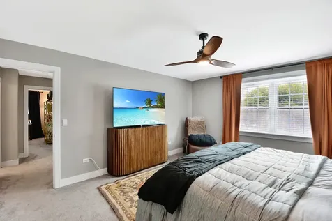 1234 North Knollwood Drive Palatine IL 60067
