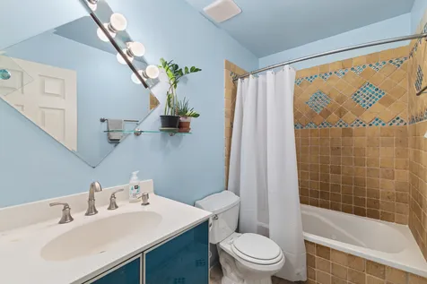 2 Cinnamon Creek Drive Palos Hills IL 60465
