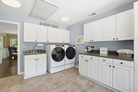 1360 Kenilwood Lane Riverwoods IL 60015
