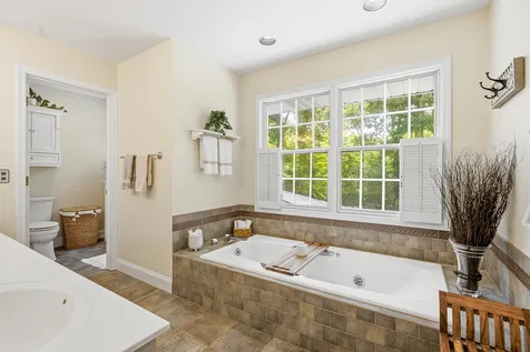 1360 Kenilwood Lane Riverwoods IL 60015