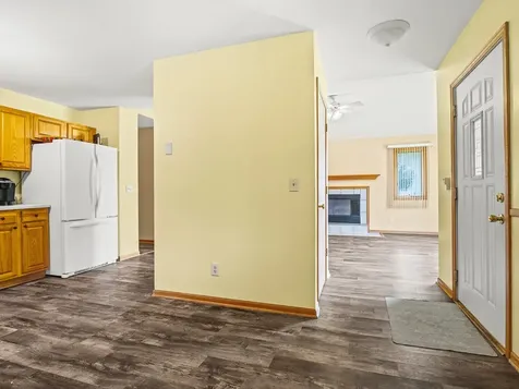 117 Pembroke Road SW Poplar Grove IL 61065