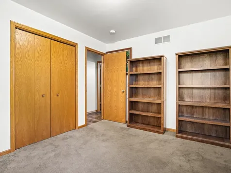 117 Pembroke Road SW Poplar Grove IL 61065