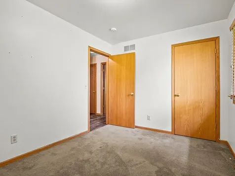 117 Pembroke Road SW Poplar Grove IL 61065