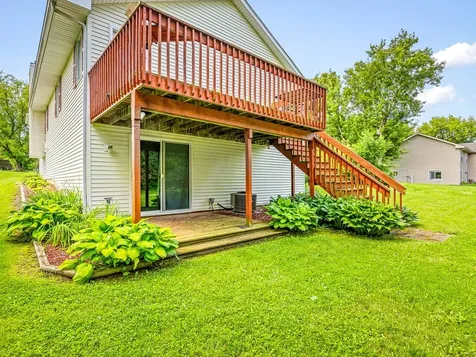 117 Pembroke Road SW Poplar Grove IL 61065