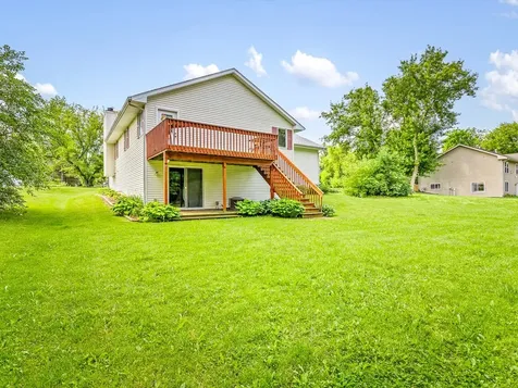 117 Pembroke Road SW Poplar Grove IL 61065
