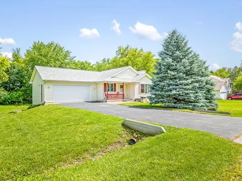 117 Pembroke Road SW Poplar Grove IL 61065