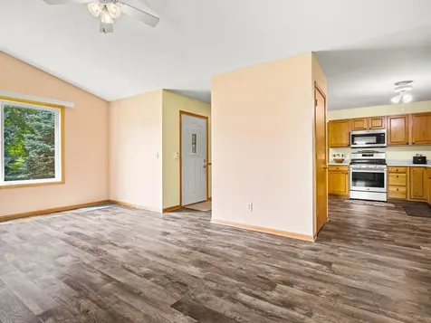 117 Pembroke Road SW Poplar Grove IL 61065