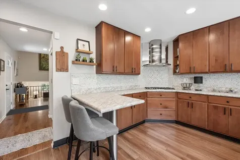 4017 Carousel Drive Northbrook IL 60062