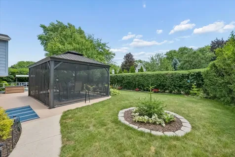 4017 Carousel Drive Northbrook IL 60062