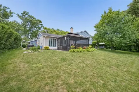 4017 Carousel Drive Northbrook IL 60062
