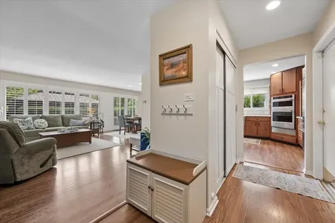 4017 Carousel Drive Northbrook IL 60062