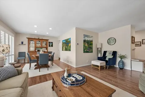 4017 Carousel Drive Northbrook IL 60062