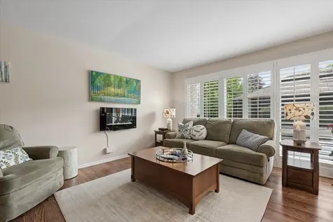 4017 Carousel Drive Northbrook IL 60062