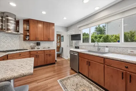 4017 Carousel Drive Northbrook IL 60062