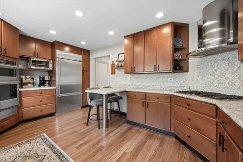 4017 Carousel Drive Northbrook IL 60062