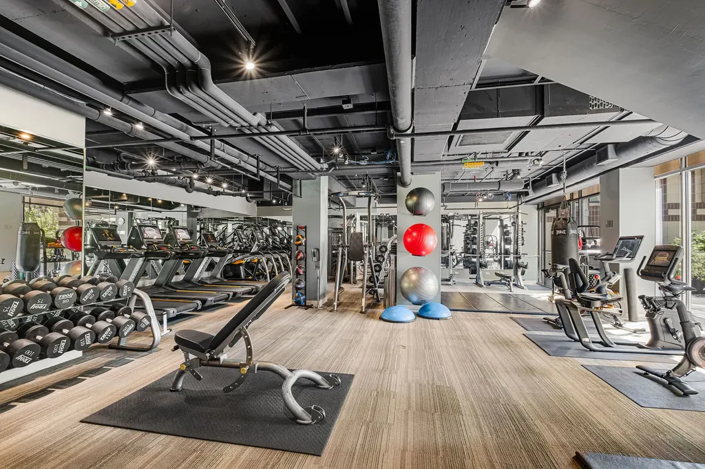 201 North Westshore Drive Chicago IL 60601