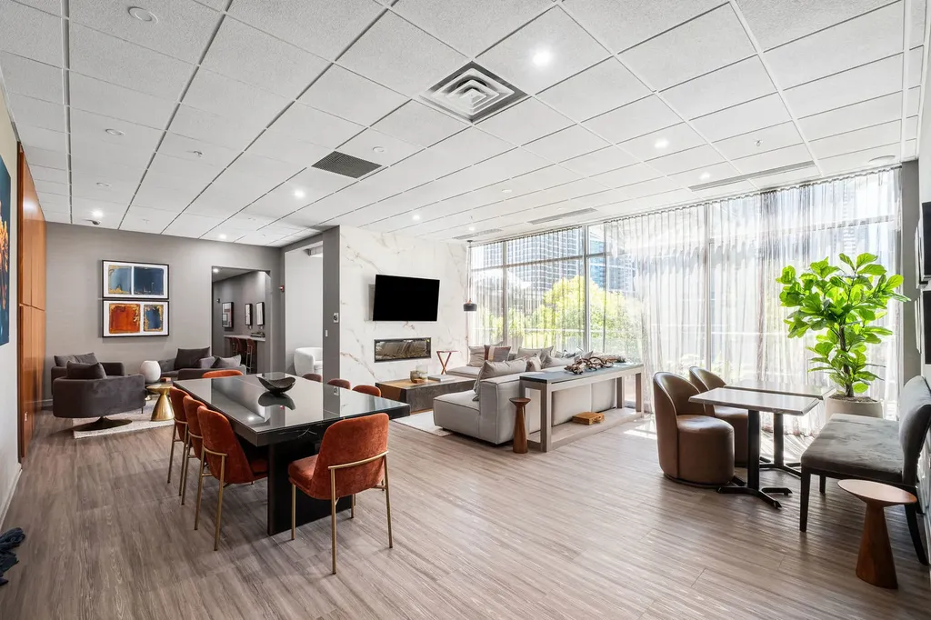 201 North Westshore Drive Chicago IL 60601