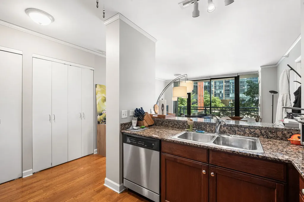 201 North Westshore Drive Chicago IL 60601