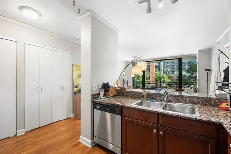 201 North Westshore Drive Chicago IL 60601