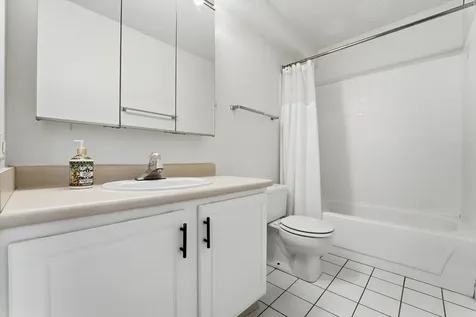 10 East Ontario Street Chicago IL 60611