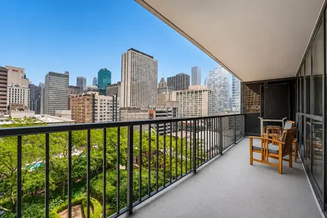 10 East Ontario Street Chicago IL 60611