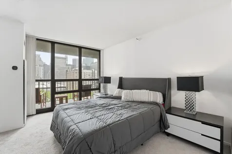 10 East Ontario Street Chicago IL 60611