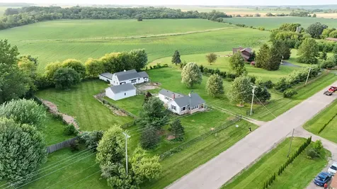 22418 Oak Grove Road Harvard IL 60033