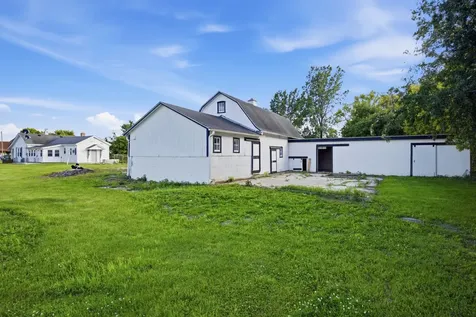 22418 Oak Grove Road Harvard IL 60033
