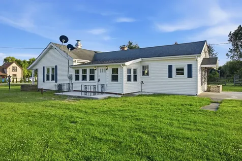 22418 Oak Grove Road Harvard IL 60033