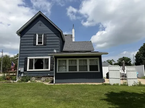 2527 South Union Road Polo IL 61064