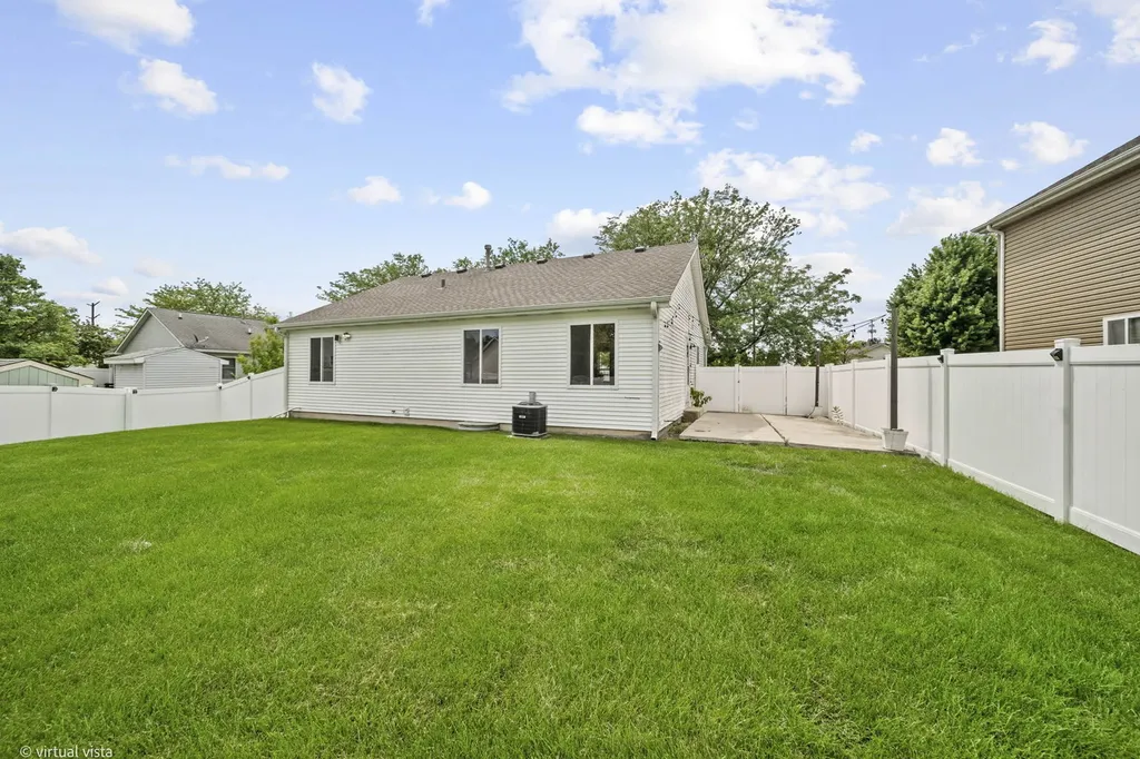 5517 Steamboat Circle Plainfield IL 60586