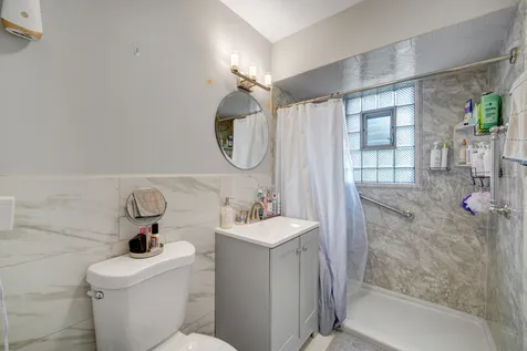 7022 West 114th Place Worth IL 60482