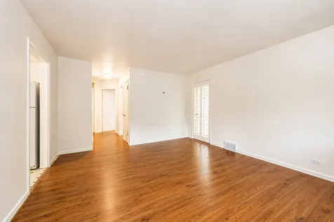 408 South Albert Street Mount Prospect IL 60056