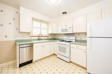 408 South Albert Street Mount Prospect IL 60056
