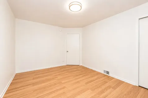 408 South Albert Street Mount Prospect IL 60056