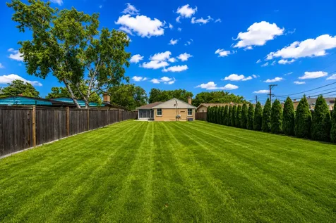 408 South Albert Street Mount Prospect IL 60056