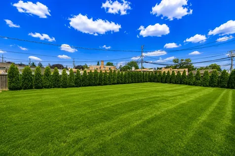 408 South Albert Street Mount Prospect IL 60056