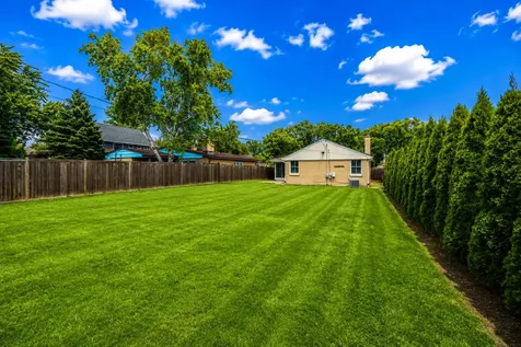 408 South Albert Street Mount Prospect IL 60056