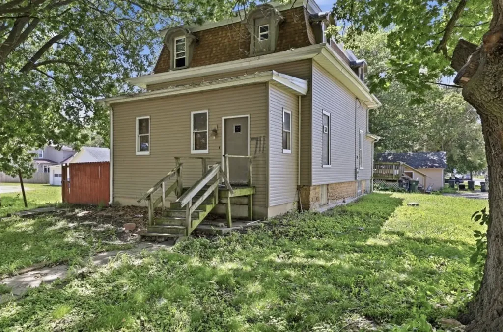 711 5TH Avenue Sterling IL 61081
