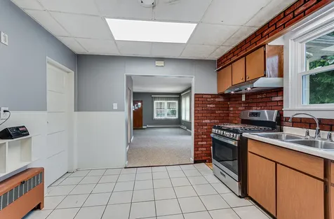 411 Wallace Street Joliet IL 60436