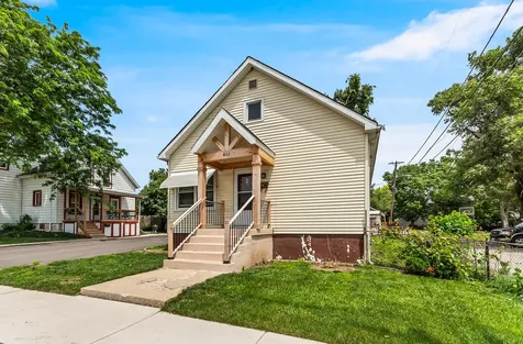 411 Wallace Street Joliet IL 60436