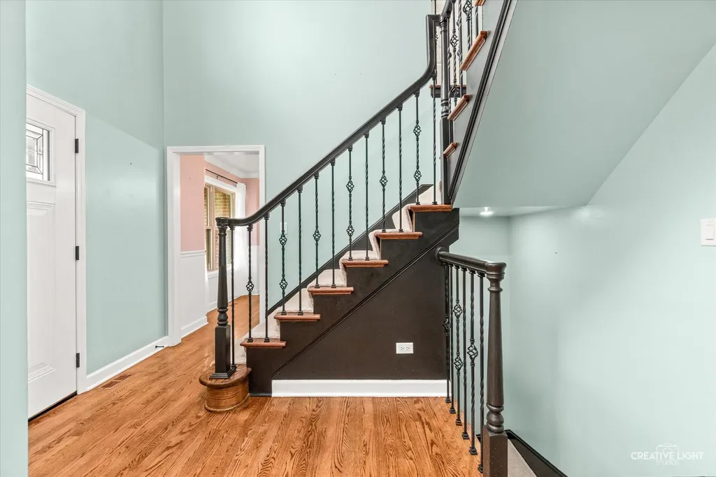 5024 Coneflower Drive Naperville IL 60564
