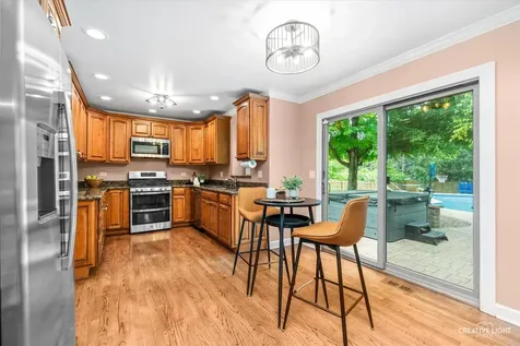 5024 Coneflower Drive Naperville IL 60564