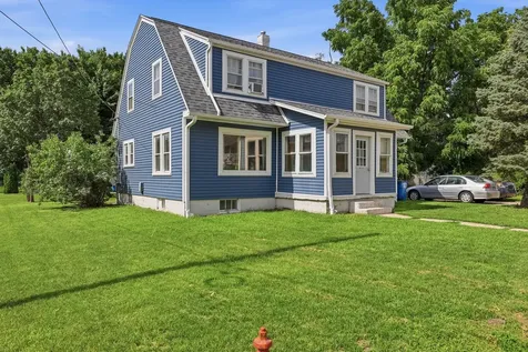 1723 West 4th Street Dixon IL 61021